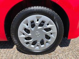 Toyota Aygo VVT-I X-PLAY 14