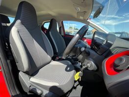 Toyota Aygo VVT-I X-PLAY 44
