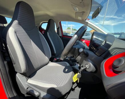 Toyota Aygo VVT-I X-PLAY 44