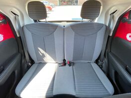 Toyota Aygo VVT-I X-PLAY 46