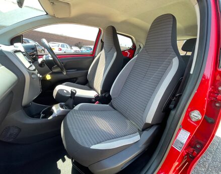 Toyota Aygo VVT-I X-PLAY 45