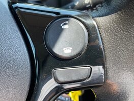 Toyota Aygo VVT-I X-PLAY 36