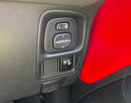 Toyota Aygo VVT-I X-PLAY 38