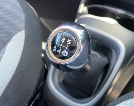 Toyota Aygo VVT-I X-PLAY 34