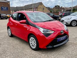 Toyota Aygo VVT-I X-PLAY 4