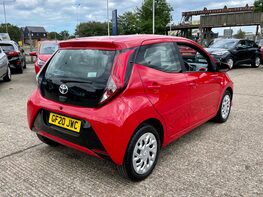Toyota Aygo VVT-I X-PLAY 8