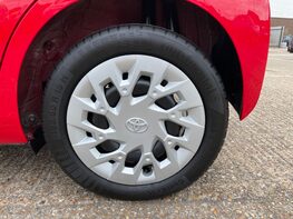 Toyota Aygo VVT-I X-PLAY 16