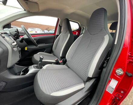 Toyota Aygo VVT-I X-PLAY 46