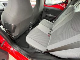 Toyota Aygo VVT-I X-PLAY 48