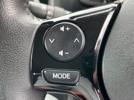 Toyota Aygo VVT-I X-PLAY 37