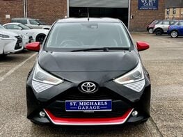 Toyota Aygo VVT-I X-TREND X-SHIFT TSS 5