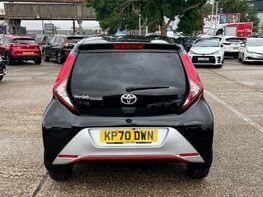 Toyota Aygo VVT-I X-TREND X-SHIFT TSS 6