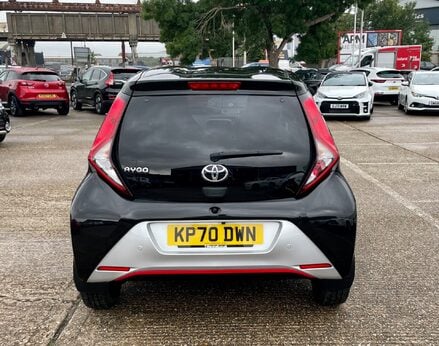 Toyota Aygo VVT-I X-TREND X-SHIFT TSS 6