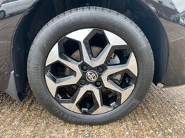 Toyota Aygo VVT-I X-TREND X-SHIFT TSS 15