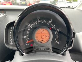 Toyota Aygo VVT-I X-TREND X-SHIFT TSS 20