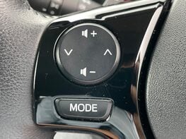 Toyota Aygo VVT-I X-TREND X-SHIFT TSS 36