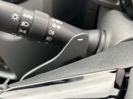 Toyota Aygo VVT-I X-TREND X-SHIFT TSS 38