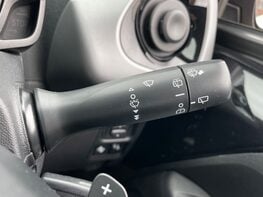 Toyota Aygo VVT-I X-TREND X-SHIFT TSS 41