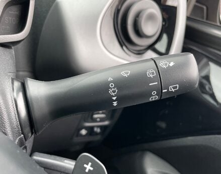 Toyota Aygo VVT-I X-TREND X-SHIFT TSS 41