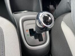 Toyota Aygo VVT-I X-TREND X-SHIFT TSS 35