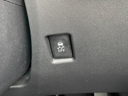 Toyota Aygo VVT-I X-TREND X-SHIFT TSS 42