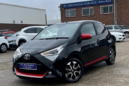 Toyota Aygo VVT-I X-TREND X-SHIFT TSS