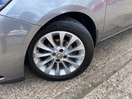 Vauxhall Corsa SE 3