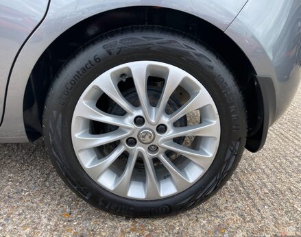 Vauxhall Corsa SE 16