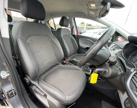 Vauxhall Corsa SE 48