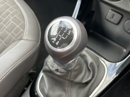 Vauxhall Corsa SE 40