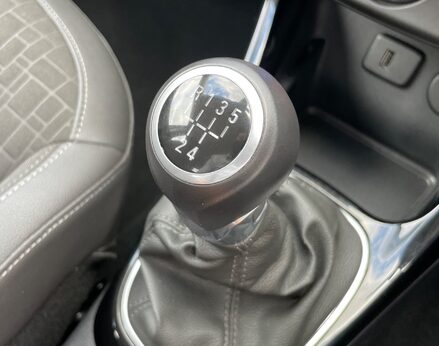 Vauxhall Corsa SE 40