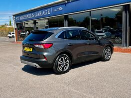 Ford Kuga TITANIUM FIRST EDITION 8