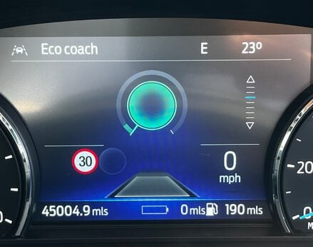 Ford Kuga TITANIUM FIRST EDITION 22