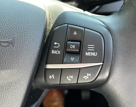 Ford Kuga TITANIUM FIRST EDITION 57