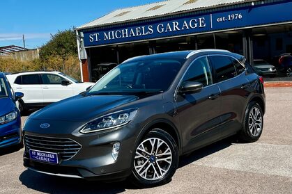 Ford Kuga TITANIUM FIRST EDITION