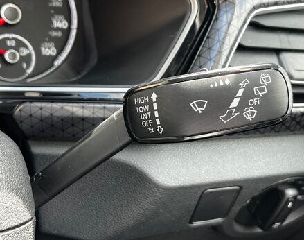 Volkswagen T-Cross SEL TSI 58