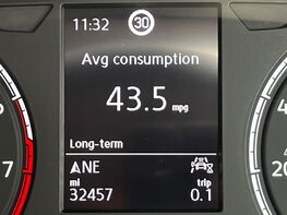 Volkswagen T-Cross SEL TSI 23