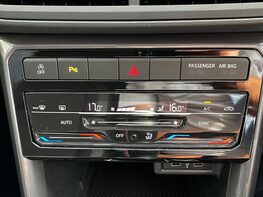 Volkswagen T-Cross SEL TSI 51