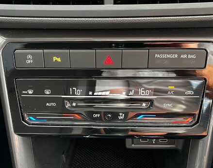 Volkswagen T-Cross SEL TSI 51