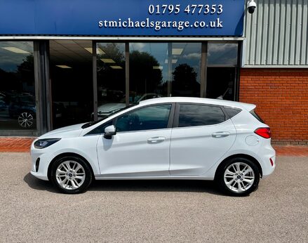 Ford Fiesta TITANIUM MHEV 11