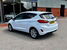 Ford Fiesta TITANIUM MHEV 9