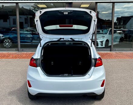 Ford Fiesta TITANIUM MHEV 58
