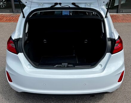 Ford Fiesta TITANIUM MHEV 59
