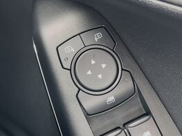 Ford Fiesta TITANIUM MHEV 53