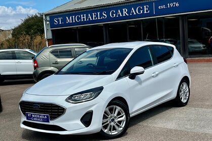 Ford Fiesta TITANIUM MHEV