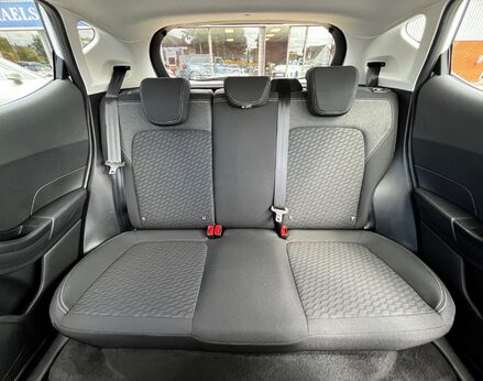 Ford Fiesta TITANIUM MHEV 57