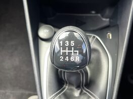 Ford Fiesta TITANIUM MHEV 47
