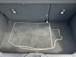 Ford Fiesta TITANIUM MHEV 60