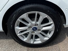 Ford Fiesta TITANIUM MHEV 14