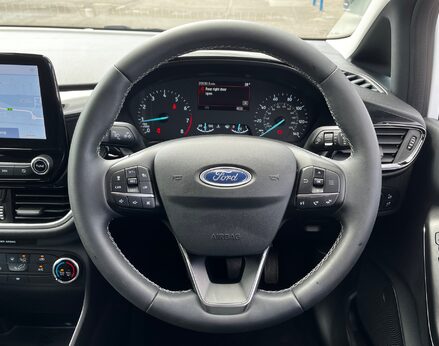 Ford Fiesta TITANIUM MHEV 20